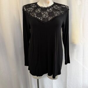 Torrid Super Soft Knits Lace Neck Top Size 2X Black Whimsygoth Dark Fairy